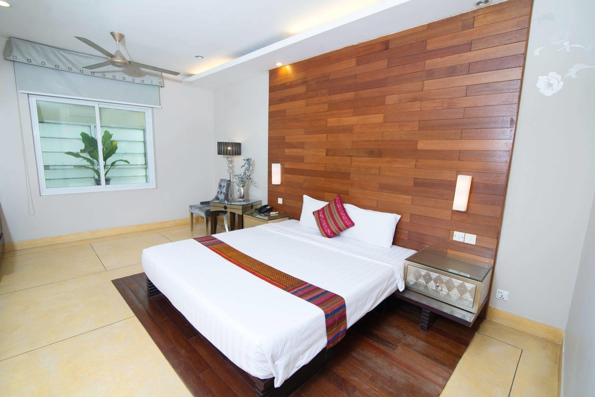 Riverview Cambodia Boutique Hotel Phnompenh Exteriér fotografie
